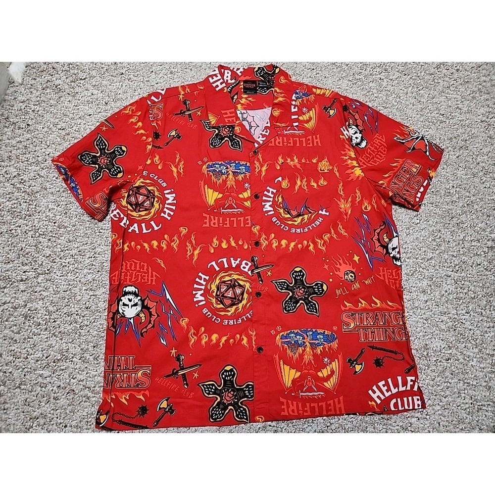 Stranger‎ Things Hellfire Club Button Short Sleeve Shirt XXL NWT Red